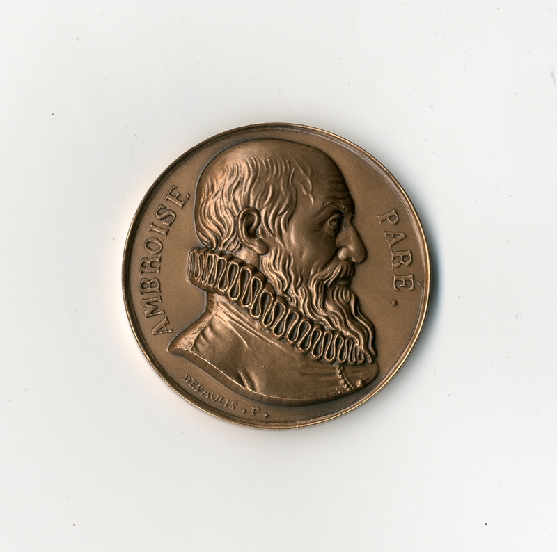 Médaille Ambroise Paré à M. Vandierendonck.