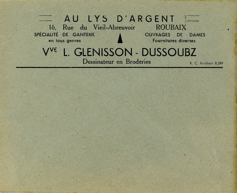 Une enveloppe du magasin Au Lys d'Argent