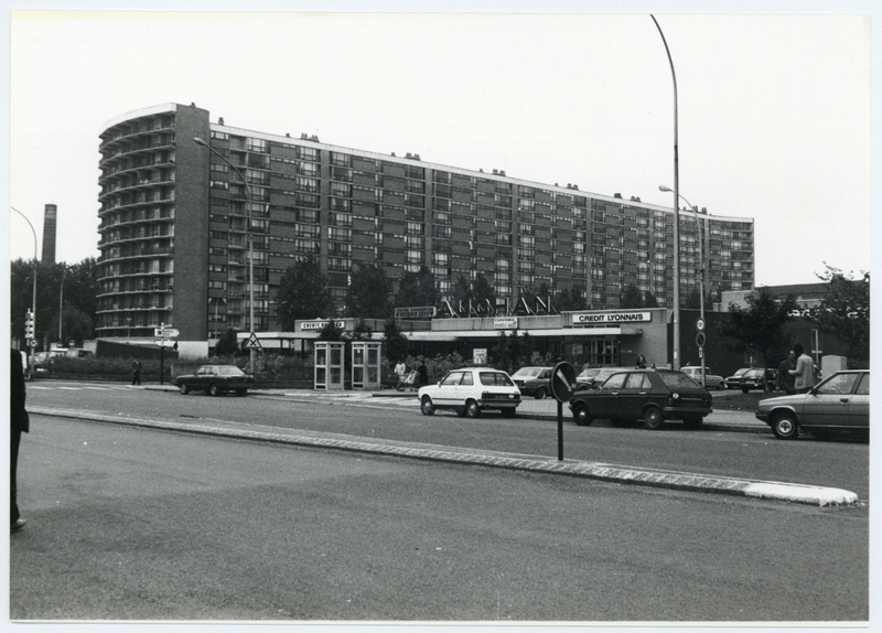 La rue Saint-Jean et Roubaix 2000