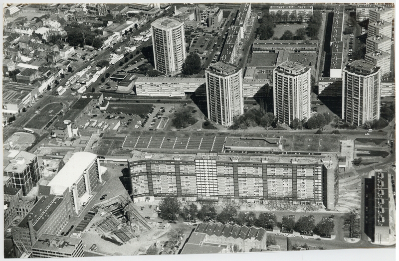 Une vue aérienne sur les immeubles d'habitation