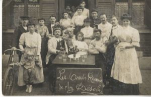 Chorale Les Amis réunis de chez Désobre, 1910.