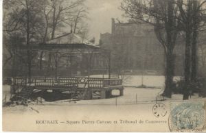 Le kiosque du square Catteau sous la neige