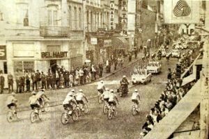 Le passage du Tour de France dans Roubaix