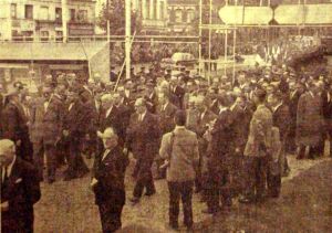 Guy Mollet vient inaugurer l'exposition du CIL à Roubaix, le 30 septembre 1956