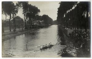 Aviron sur le canal de Roubaix