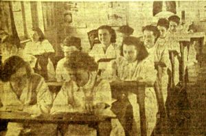 Les élèves infirmières du dispensaire en 1950